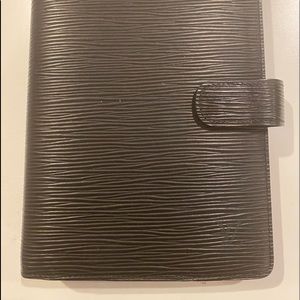 Meet your Posher, Shelly